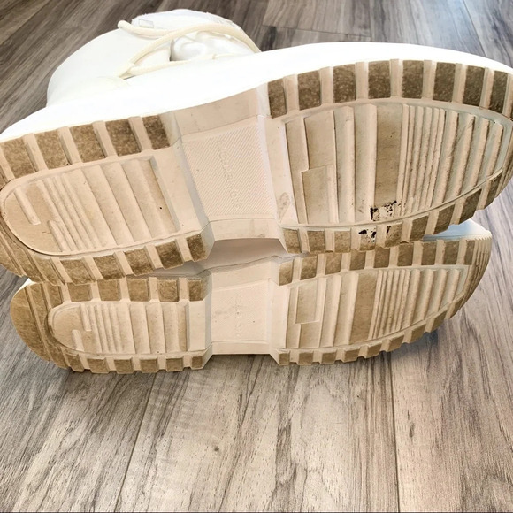 Michael Kors Women’s  White Cassia Platform Sneaker Boot - Picture 14 of 16